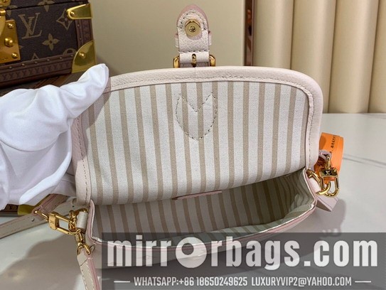 Replica LV Bags Diane M13642 10.5x6x19cm gf