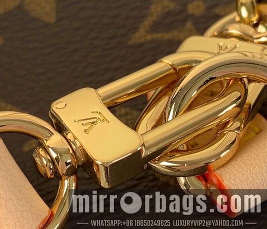 Replica LV Bags Bumbag M13449 17x12x9.5cm gf