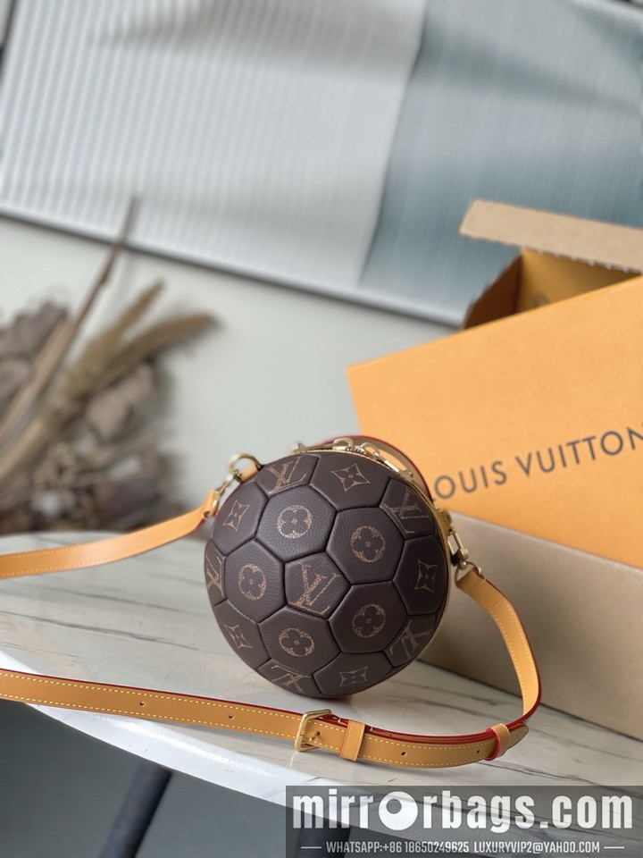 Replica LV Bags SoccerBall M13894 19x19x19cm gf