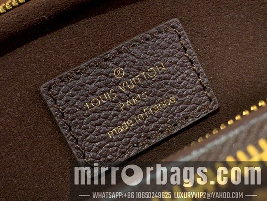 Replica LV Bags Bumbag M82208 17x12x9.5cm gf