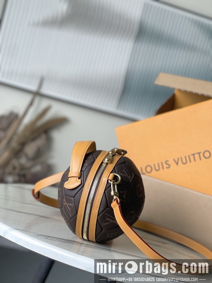 Replica LV Bags SoccerBall M13894 19x19x19cm gf