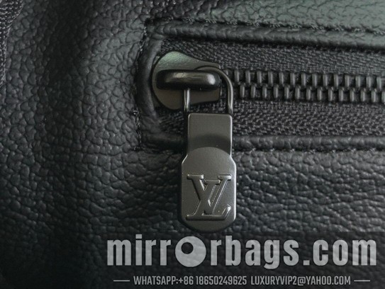 Replica LV Bags Dopp Kit m14843 15x16.5x28cm gf2