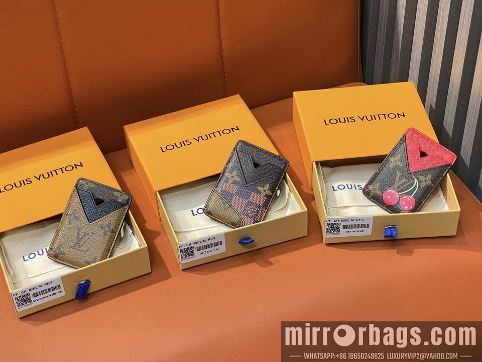 Replica LV Bags Magnet M14562 9.5x0.5x6.5cm gf