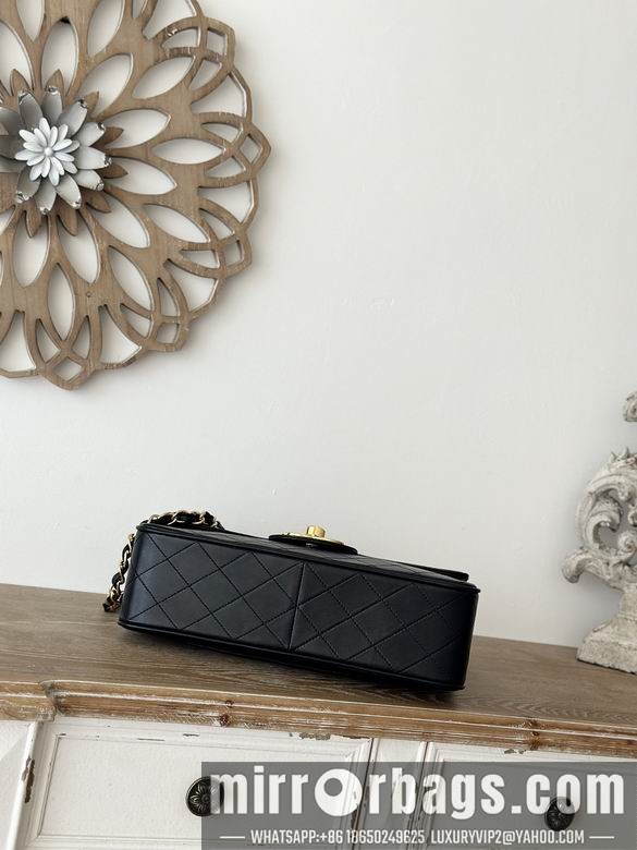 Replica Chanel Bags A2222 30X21X8cm YG 1