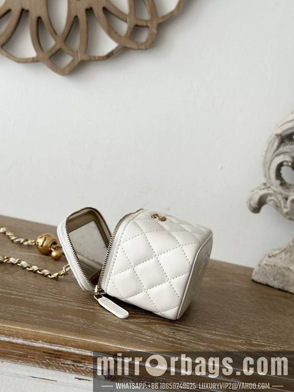 Replica Chanel Bags 66014 10.5X8.5X7cm YG 2colour
