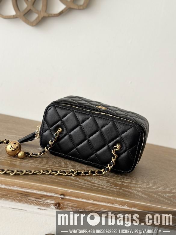Replica Chanel Bags 66015 16X9.5X8cm YG 2colour
