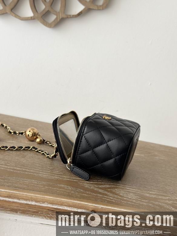 Replica Chanel Bags 66014 10.5X8.5X7cm YG 2colour