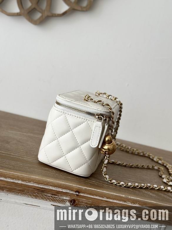 Replica Chanel Bags 66015 16X9.5X8cm YG 2colour