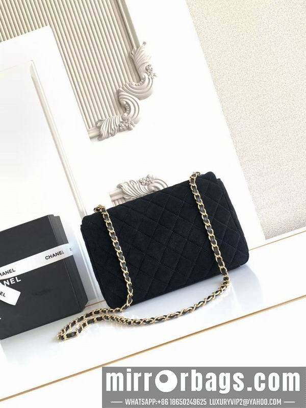 Replica Chanel Bags AS5987 18x26x7cm XZ5