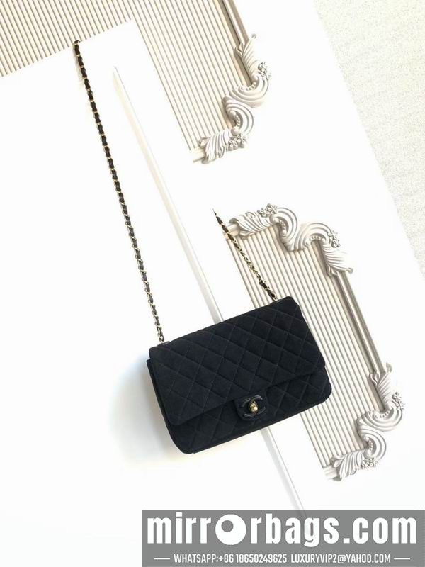 Replica Chanel Bags AS5987 18x26x7cm XZ5