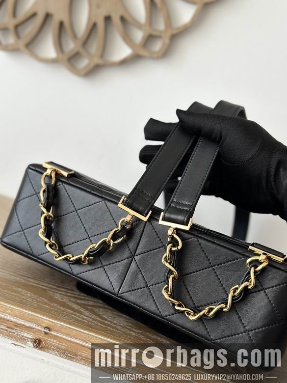Replica Chanel Bags A2219 28X8X20cm YG 2colour