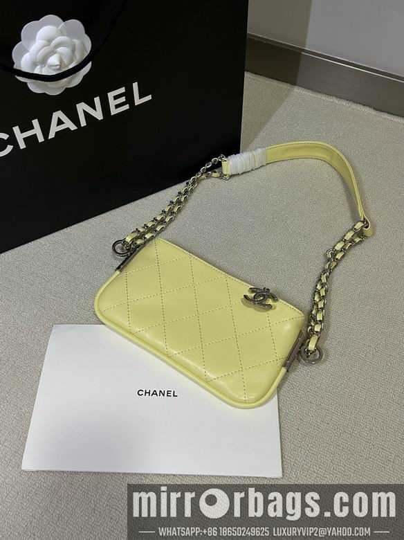 Replica Chanel Bags 6926 23X12cm YG 2colour
