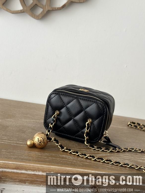Replica Chanel Bags 66014 10.5X8.5X7cm YG 2colour