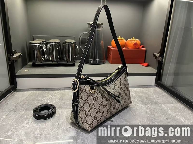 1:1 Replica Gucci Bags 847450 22x14x8cm DF 2色