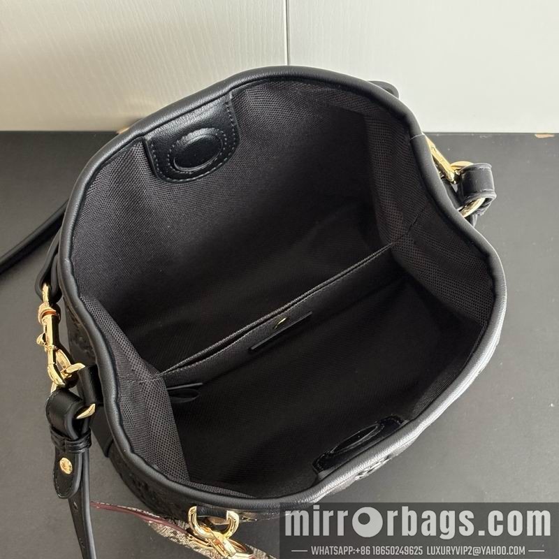 1:1 Replica Gucci Bags 815118 19x18x11cm DF 3色