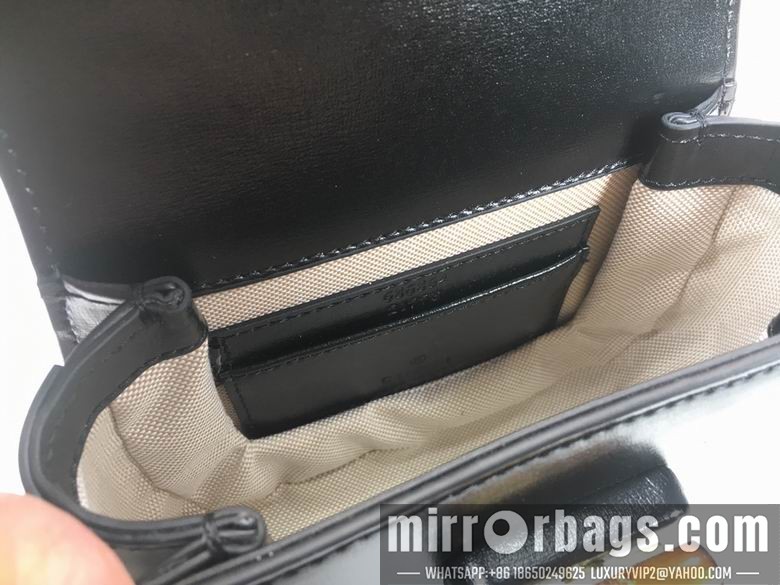 1:1 Replica Gucci Bags Bamboo 686864 17X12X7.5cm DF 2colour