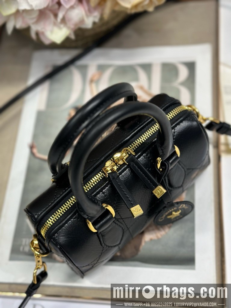 Replica Dior Bags Dior Groove 1365 16x10x8cm yz