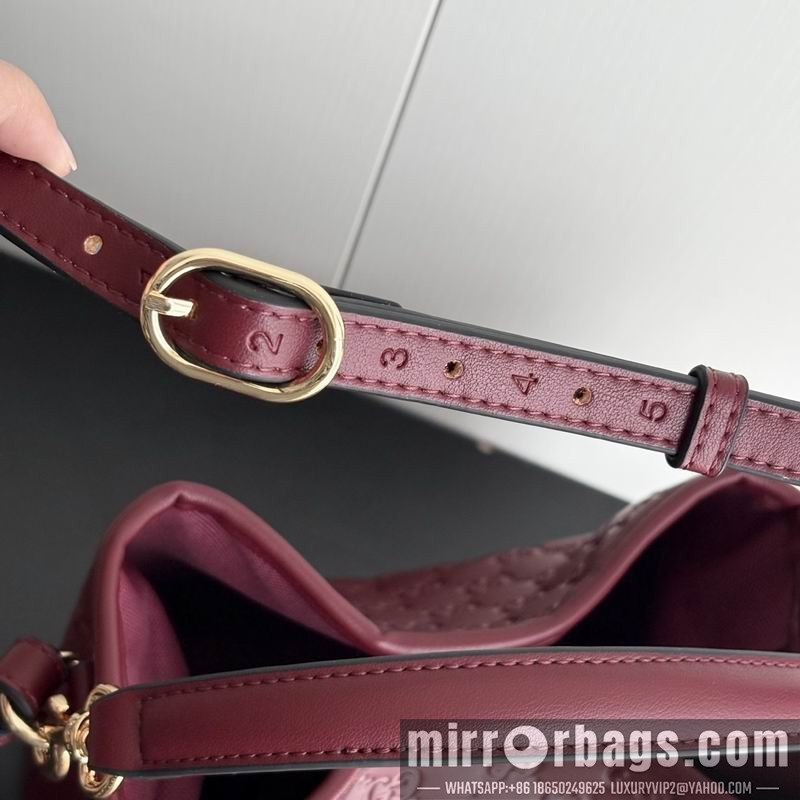 1:1 Replica Gucci Bags 815118 19x18x11cm DF 3色