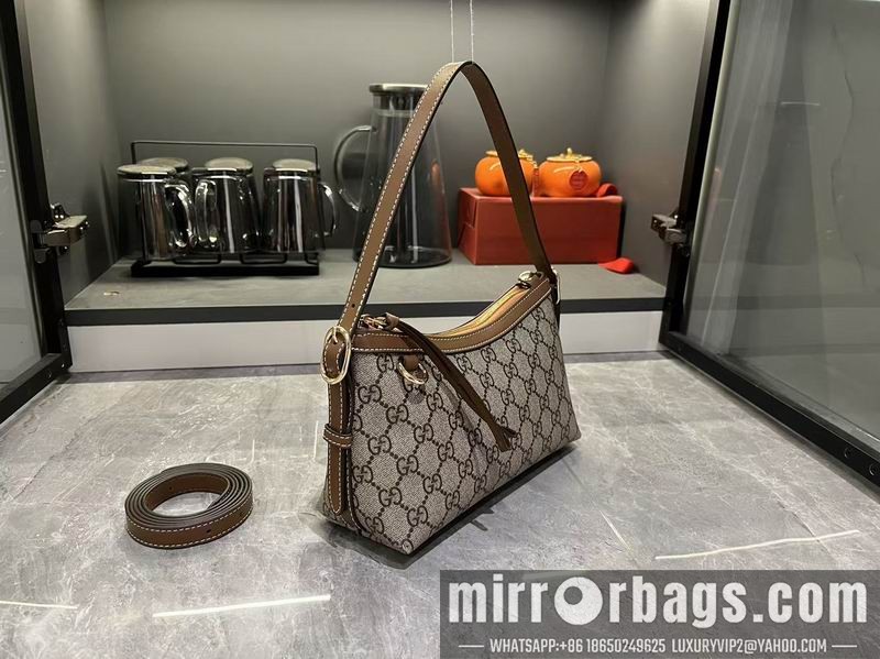 1:1 Replica Gucci Bags 847450 22x14x8cm DF 2色