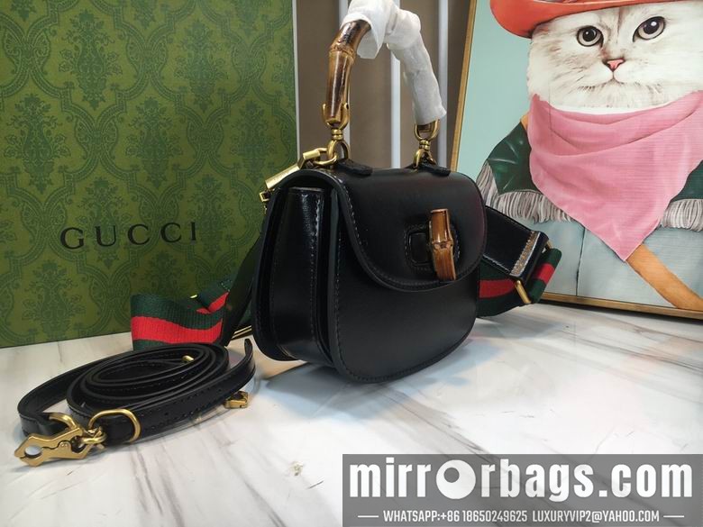 1:1 Replica Gucci Bags Bamboo 686864 17X12X7.5cm DF 2colour