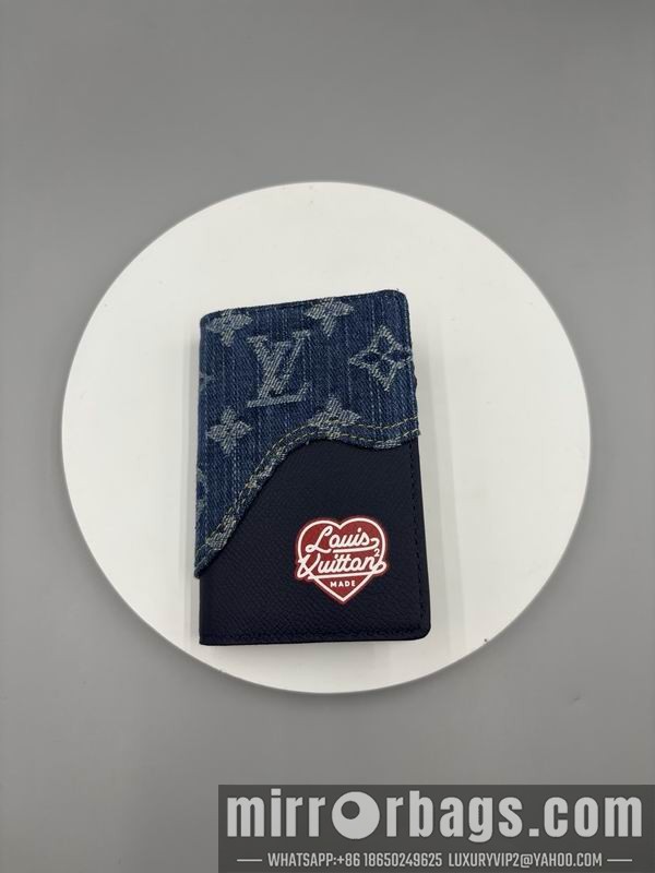 1:1 Replica Louis Vuitton Bags M81015 8x11x1cm ZC 2色