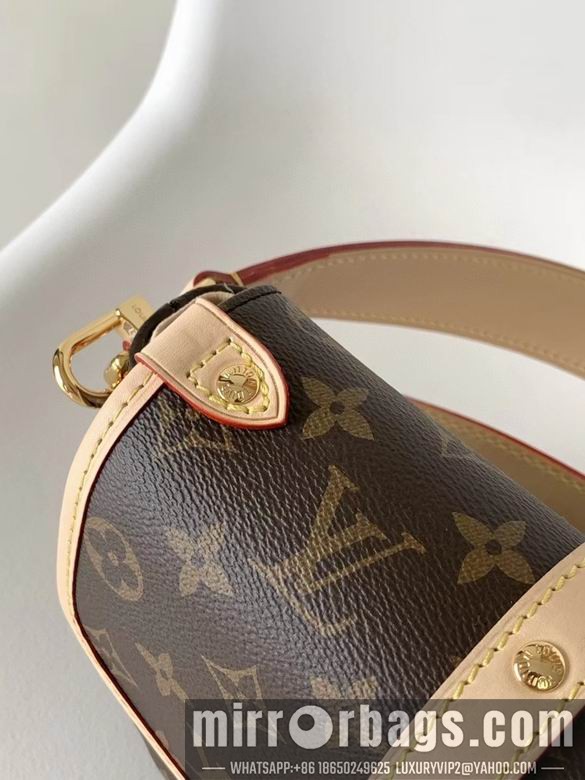 1:1 Replica Louis Vuitton Bags M46740 20X16cm WP