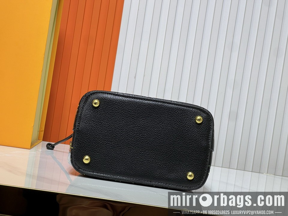 1:1 Replica Louis Vuitton Bags Noe M13676 20x20x13cm ss