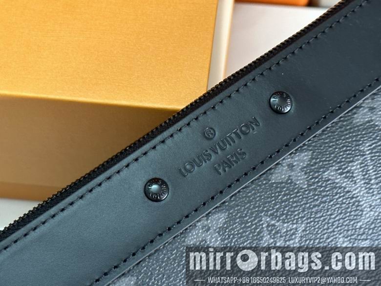 1:1 Replica Louis Vuitton Bags M81569 30X21.5X1cm WP