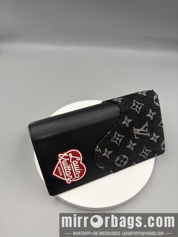 1:1 Replica Louis Vuitton Bags M62665 11x8.5x2cm ZC 2色