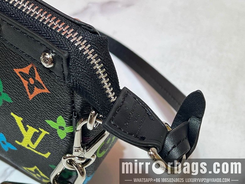 1:1 Replica Louis Vuitton Bags Pochette Acc M13404 22x13x4cm ss1
