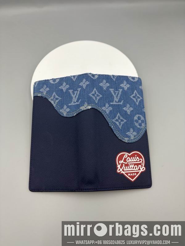 1:1 Replica Louis Vuitton Bags M62665 11x8.5x2cm ZC 2色
