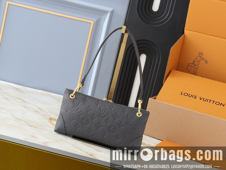 1:1 Replica Louis Vuitton Bags Sevres M12174 25x13x5cm ss