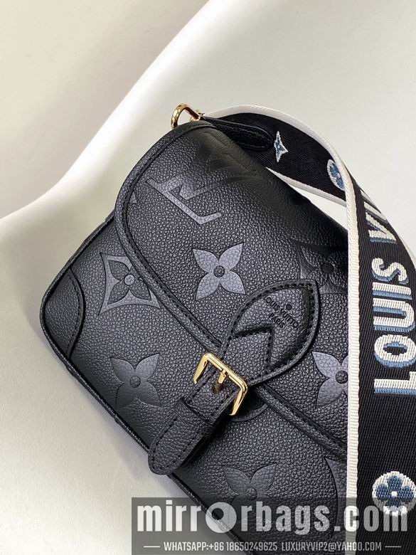1:1 Replica Louis Vuitton Bags M46386 23X16X8.5cm WP