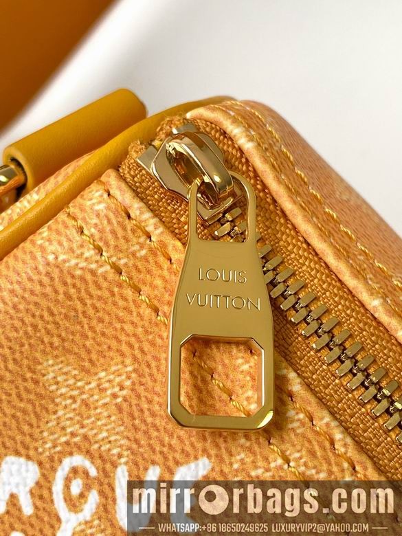 1:1 Replica Louis Vuitton Bags Keepall M13166 25X15X11cm WP