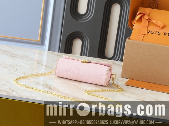1:1 Replica Louis Vuitton Bags Camille M13566 20.5x11x6cm ss2