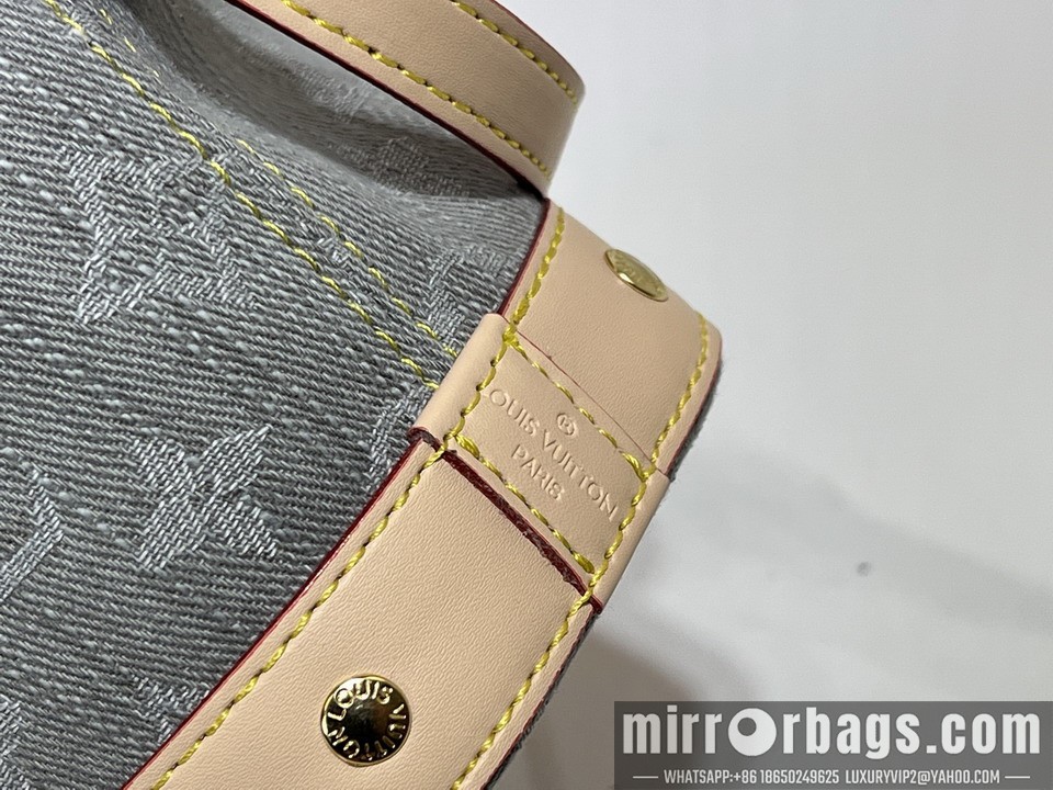 1:1 Replica Louis Vuitton Bags M83043 18x20cm ss2