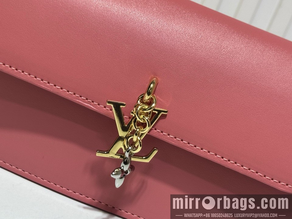 1:1 Replica Louis Vuitton Bags Chain M14564 11.5x4x20cm ss2