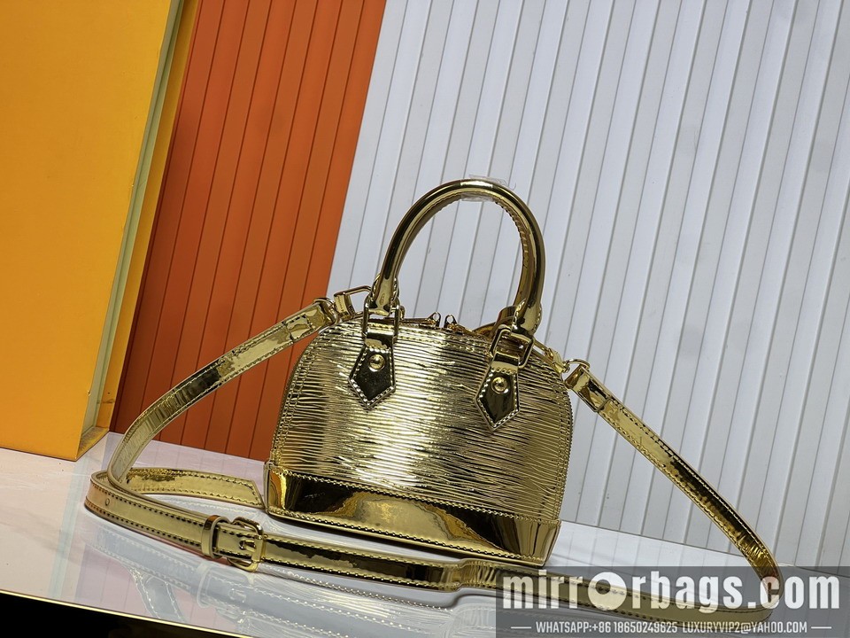 1:1 Replica Louis Vuitton Bags M82717 18x12x8cm ss5