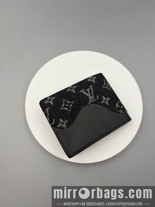 1:1 Replica Louis Vuitton Bags M81020 11x8.5x2cm ZC 2色