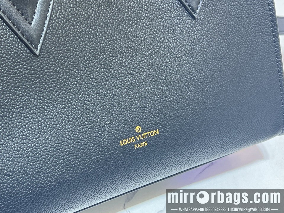 1:1 Replica Louis Vuitton Bags On My Side M57728 25x20x12cm ss1