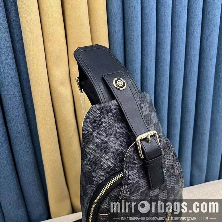 1:1 Replica Louis Vuitton Bags 23344 18X31X5cm WP 3colour