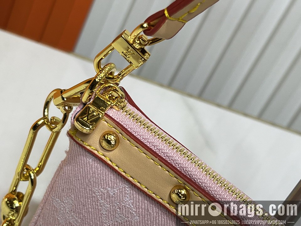 1:1 Replica Louis Vuitton Bags Pochette Acc M13404 22x13x4cm ss5