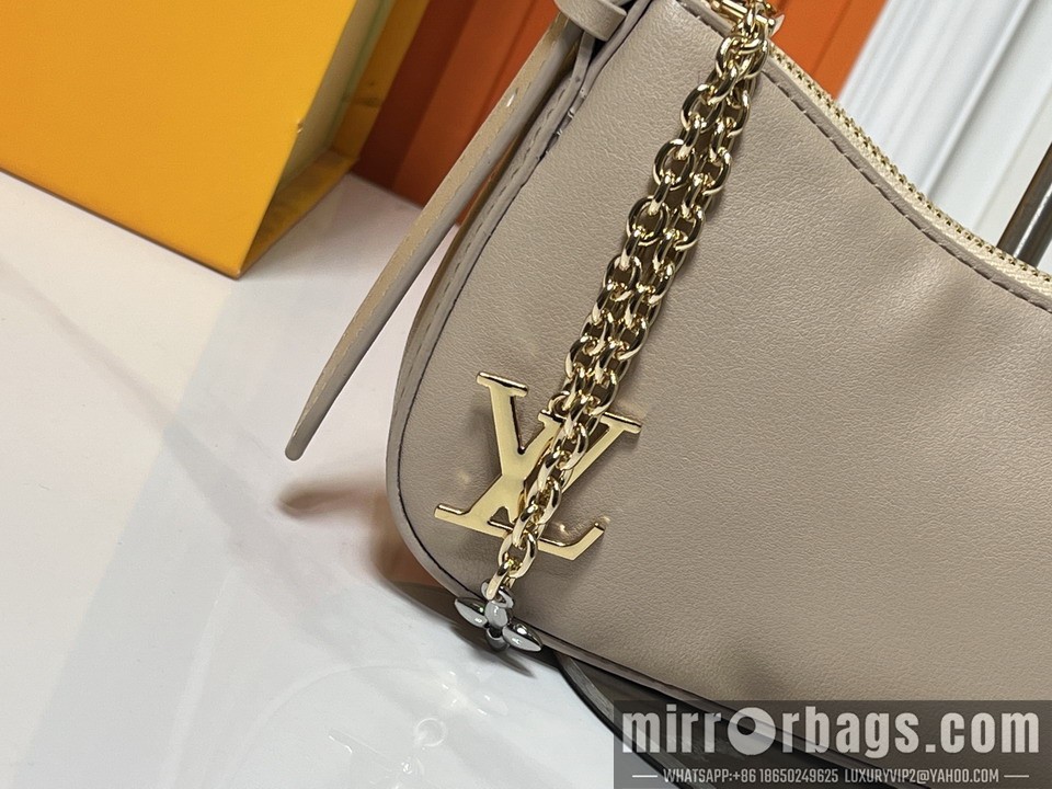 1:1 Replica Louis Vuitton Bags Liv chette 25784 23x10x4cm ss2