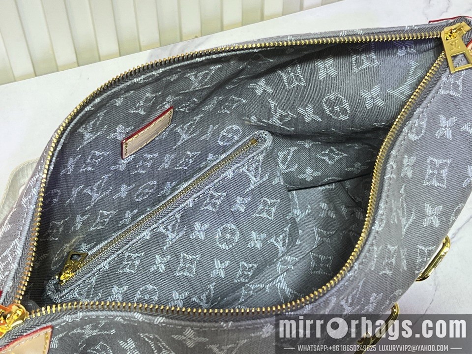 1:1 Replica Louis Vuitton Bags Coussin M12068 38x33x10cm ss2