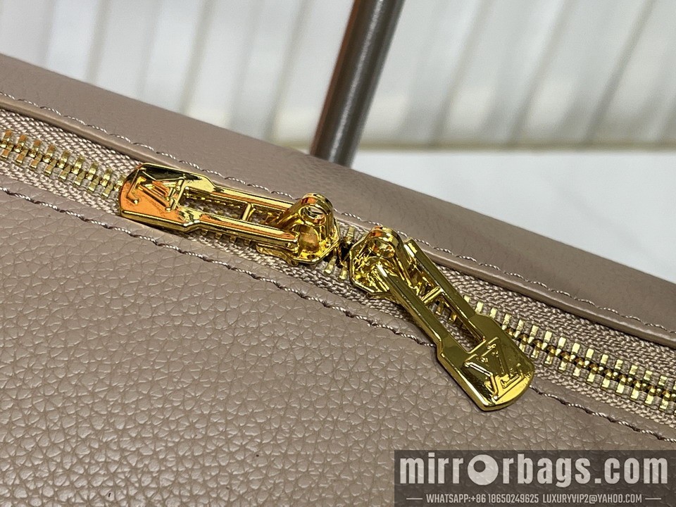 1:1 Replica Louis Vuitton Bags M13667 25x15x18cm ss