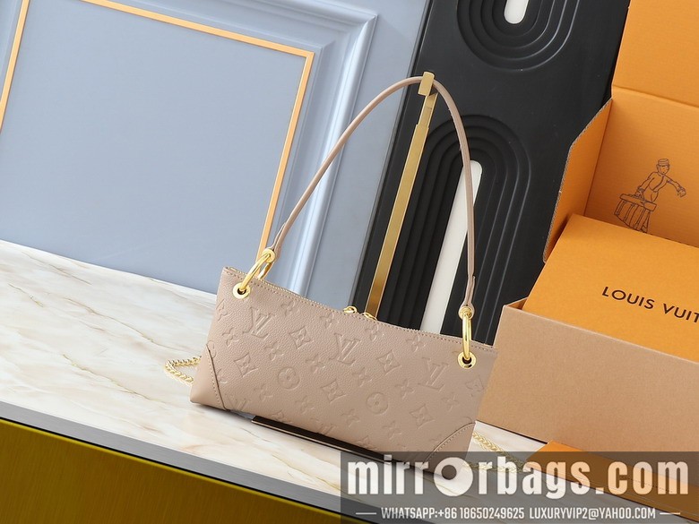 1:1 Replica Louis Vuitton Bags Sevres M12174 25x13x5cm ss3