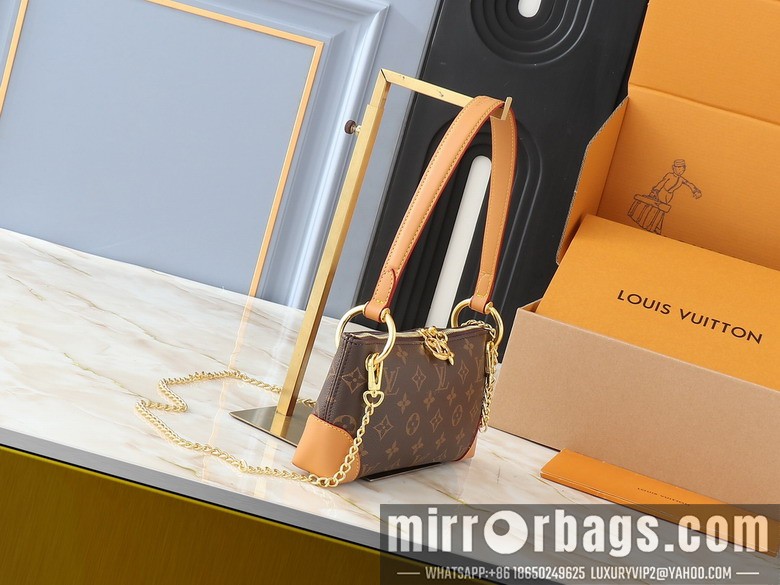 1:1 Replica Louis Vuitton Bags Sevres M12174 25x13x5cm ss6