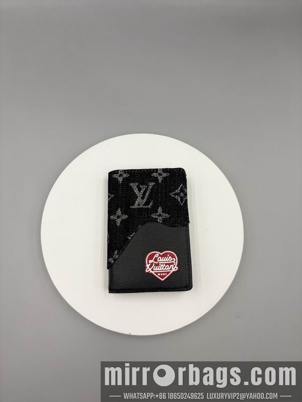 1:1 Replica Louis Vuitton Bags M81015 8x11x1cm ZC 2色