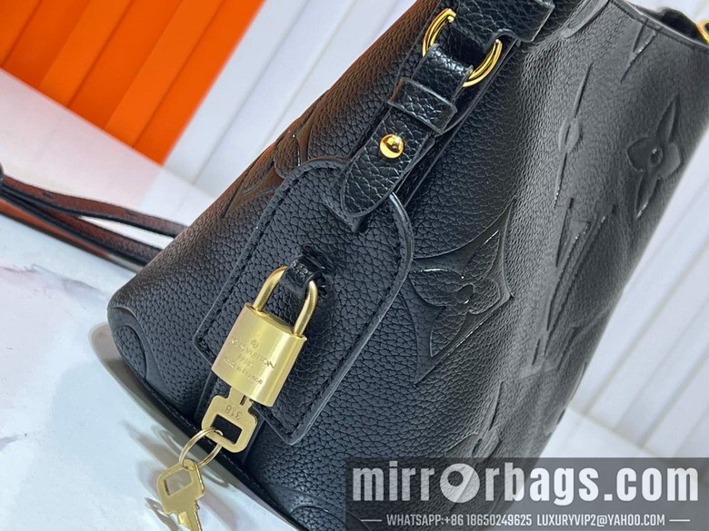 1:1 Replica Louis Vuitton Bags ALL In M12925 16x12x18cm ss2