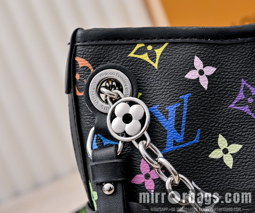 1:1 Replica Louis Vuitton Bags M13014 26x17x10cm ss1